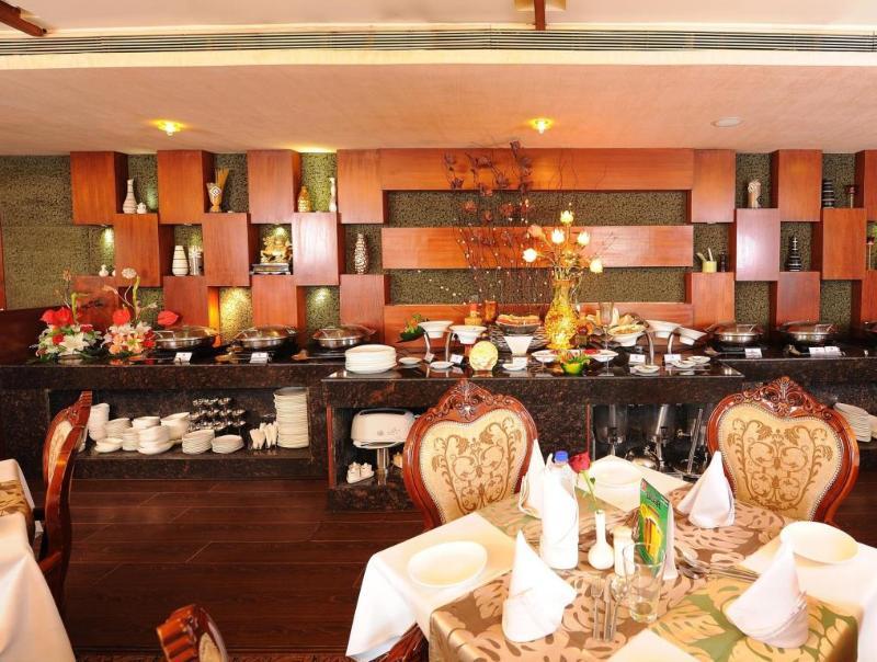 Hk Clarks Inn, Amritsar Eksteriør bilde